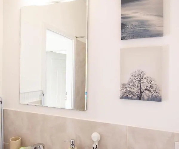 A Noble Way Apartman