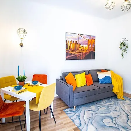 A Noble Way Apartment *