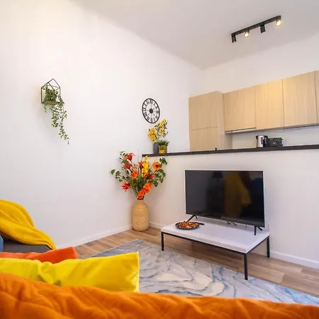 Apartment A Noble Way *